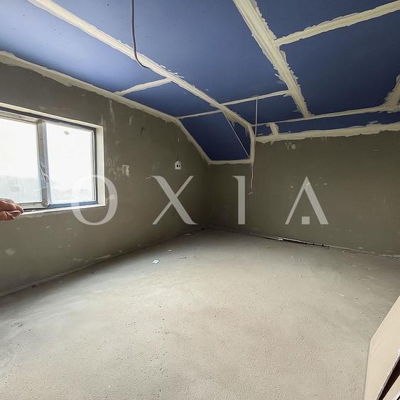 Duplex cu 4 camere cu Canalizare în Moșnița Veche