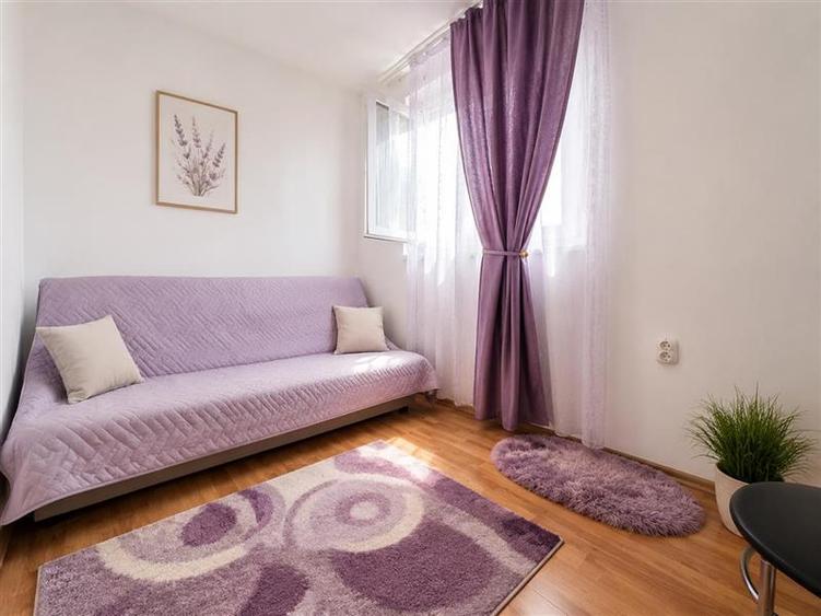 Apartament cu 2 camere nedecomandat, mobilat în Ady