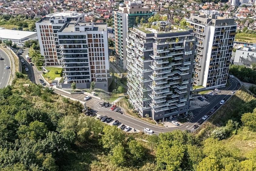 Apartament cu 3 camere decomandat în Zorilor