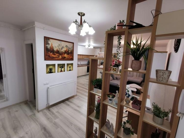 Apartament cu 2 camere semidecomandat în Florești
