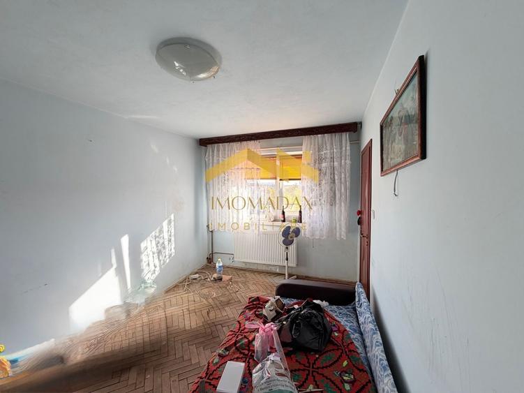 Apartament cu 2 camere semidecomandat în Șagului