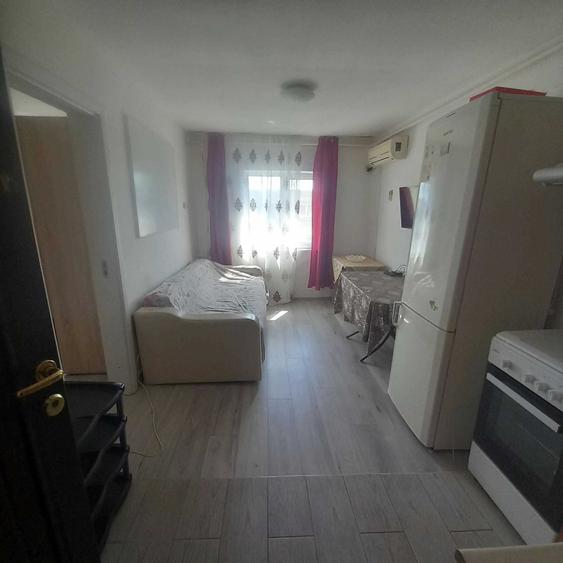 Apartament cu 2 camere semidecomandat în Micro 11