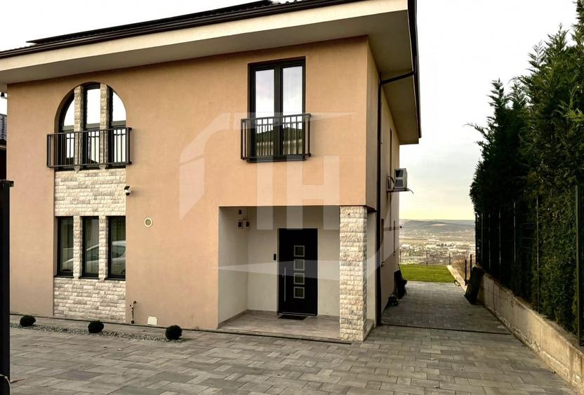 Casă individuală cu 4 camere cu Teren 500 Mp în Dezmir