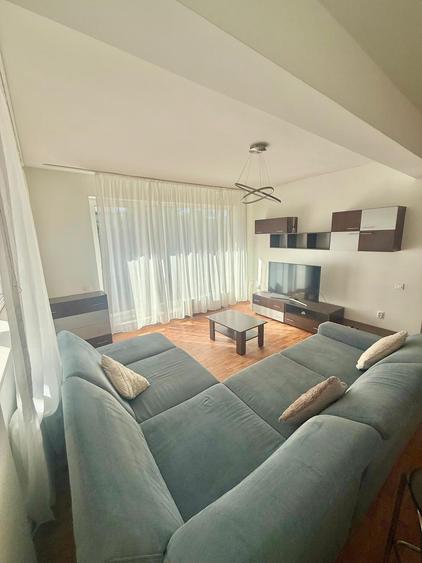 Apartament cu 2 camere semidecomandat în Bună Ziua