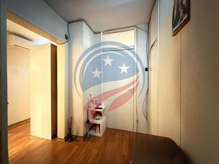 Apartament cu 3 camere decomandat în Brazda lui Novac