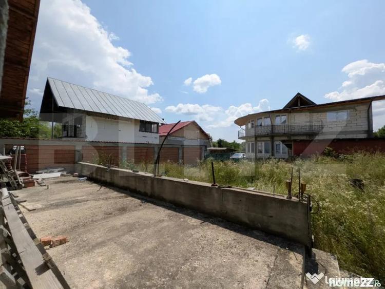 Casă cu 5 camere cu Teren 141 Mp în Central