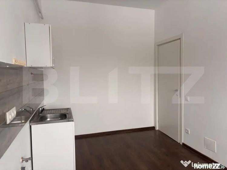 Apartament cu 3 camere decomandat în Viforâta