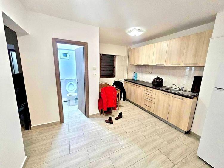 Vand apartament  3 camere - 7