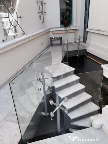 Casă cu 18 camere cu Teren 684 Mp în Centrul Istoric
