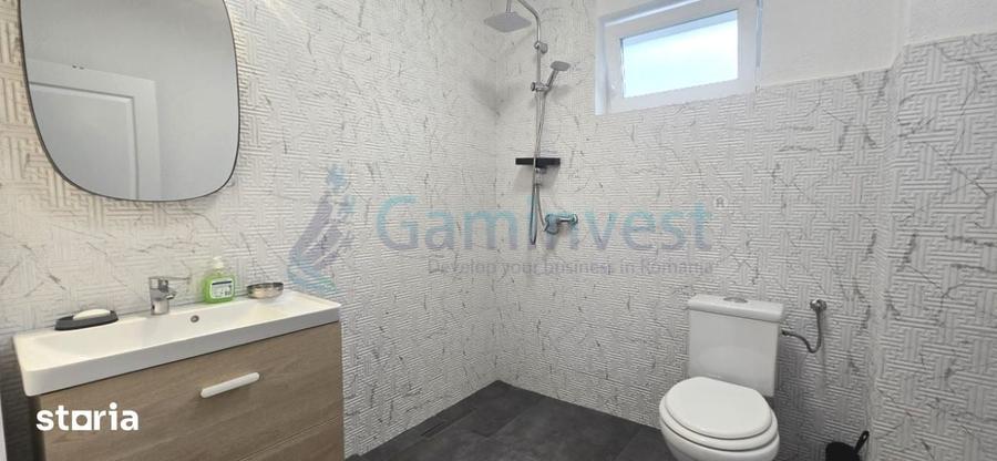 Casă cu 6 camere cu Teren 420 Mp în Central