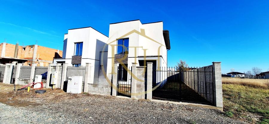 Duplex cu 4 camere cu Canalizare în Giroc