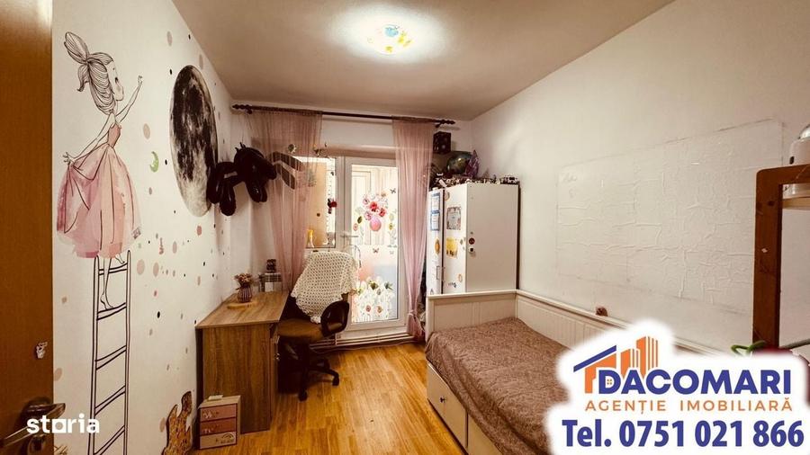 Apartament cu 3 camere decomandat în Siderurgiștilor