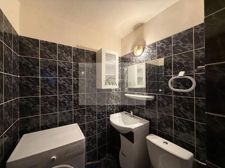 Apartament cu 3 camere decomandat în Plopilor