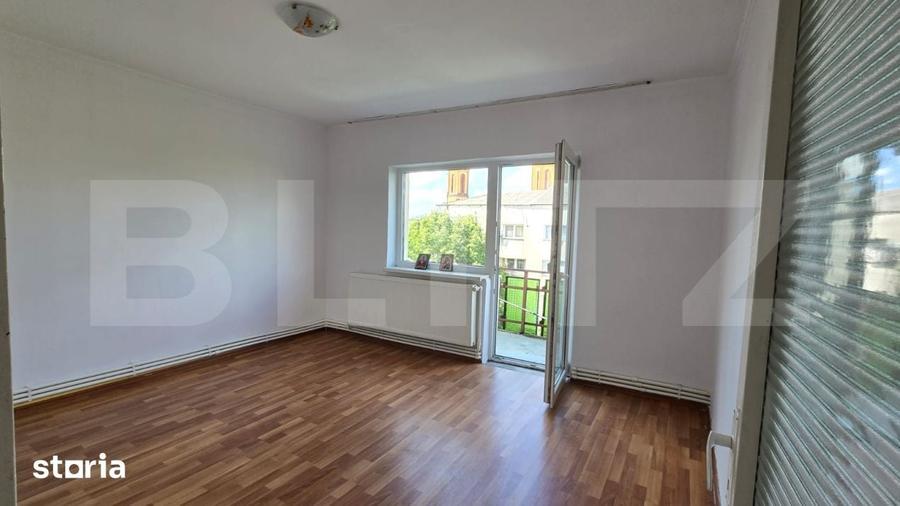 Apartament cu 3 camere decomandat în Micro 17