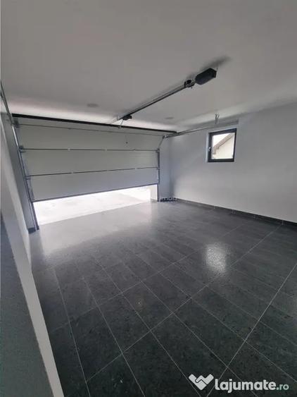 Casă cu 7 camere cu Teren 1145 Mp în Poroschia