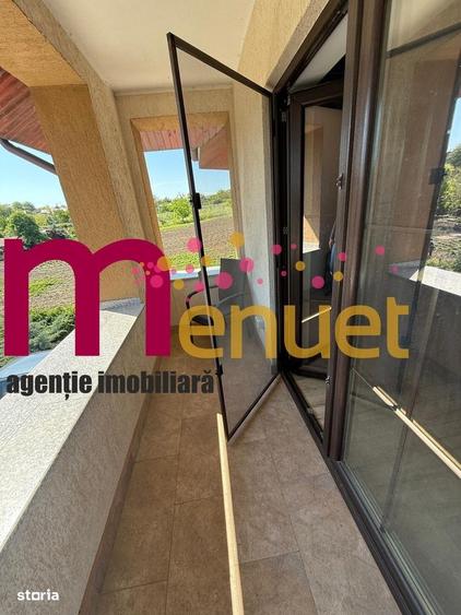 Casă cu 4 camere cu Teren 2000 Mp în Malcoci