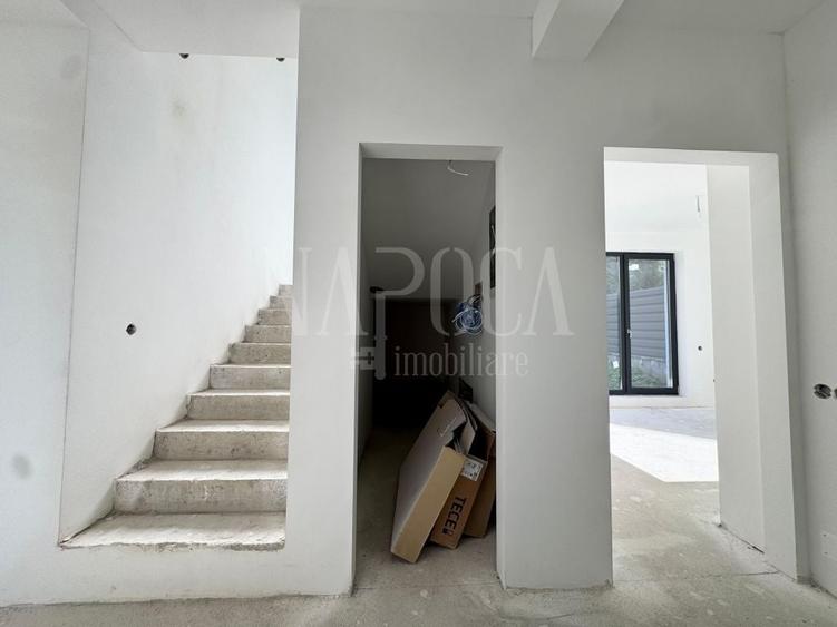 Duplex cu 5 camere cu Canalizare în Mănăștur