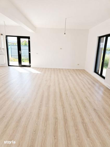 Casă cu 3 camere cu Teren 111 Mp în Păcurari