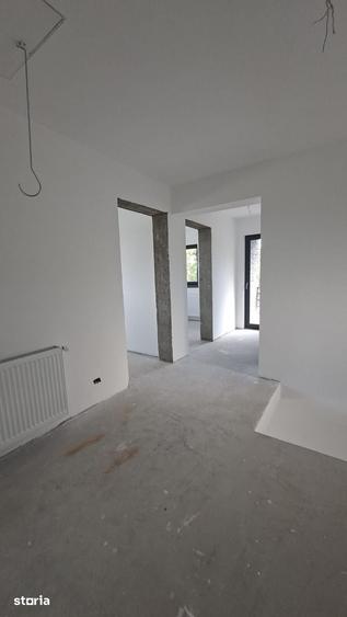 Casă cu 4 camere cu Teren 601 Mp în Central