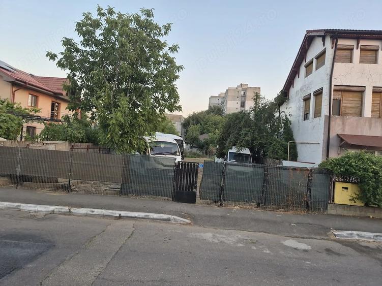 Teren de 528 mp, în Central