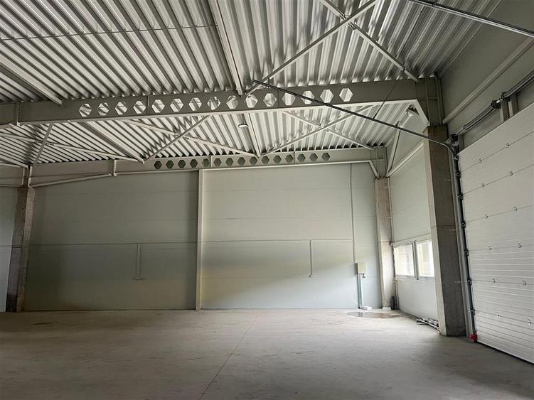 Spațiu industrial, de 280 mp, în Exterior Est