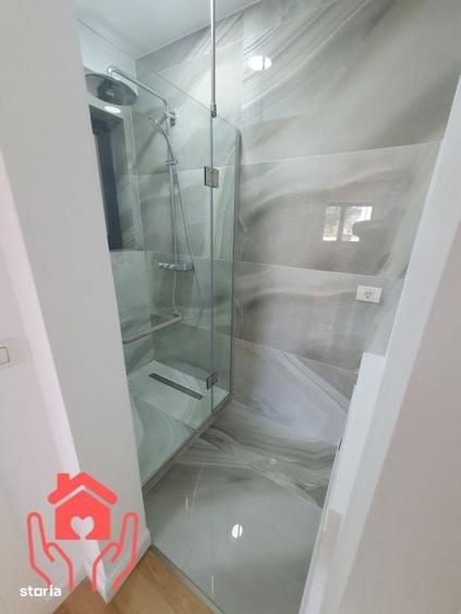 Apartament cu 3 camere în Romană