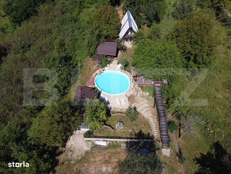 Casă cu 3 camere decomandat în Pietrari