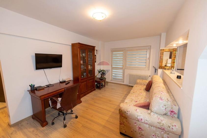 Apartament cu 2 camere semidecomandat, mobilat în Panduri