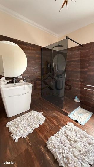 Casă cu 4 camere cu Teren 865 Mp în Central