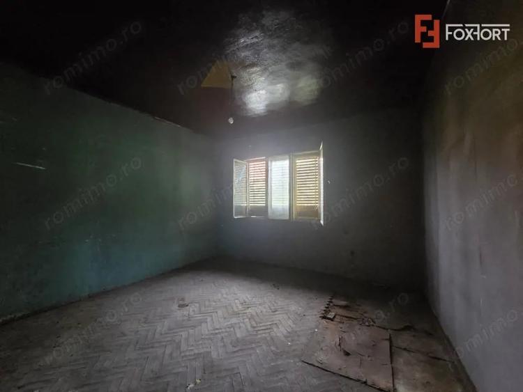 Casă cu 2 camere cu Teren 280 Mp în Central