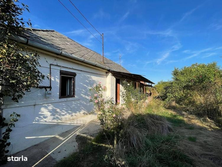 Casă cu 4 camere cu Teren 1080 Mp în Central