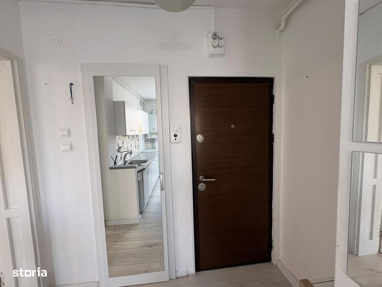 Apartament cu 2 camere în Tractorul