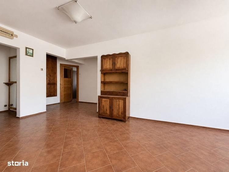Apartament cu 3 camere în Gorjului