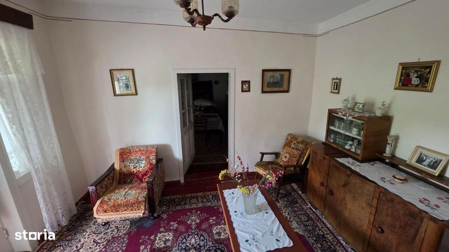 Casă cu 4 camere în Bonțești
