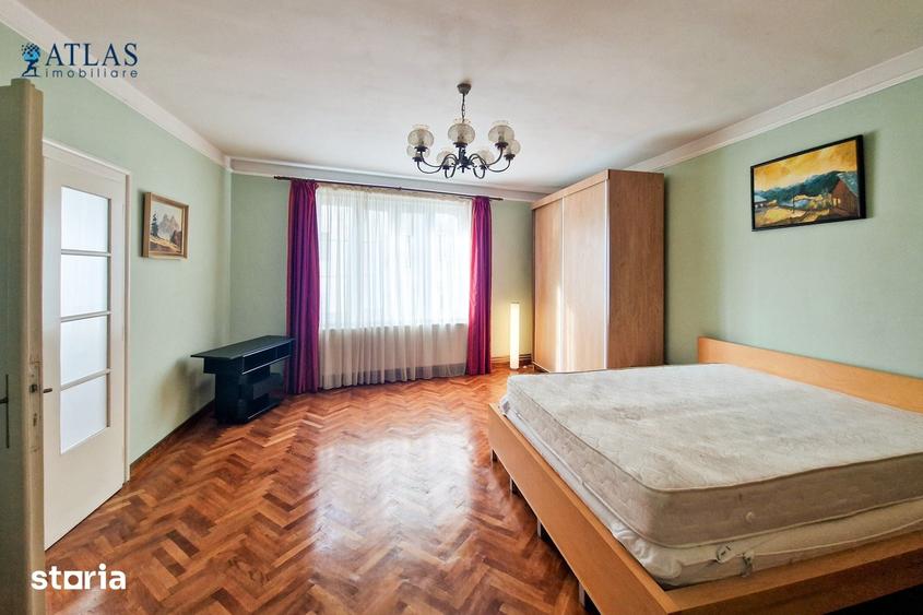 Apartament cu 3 camere decomandat în Brașovul Vechi