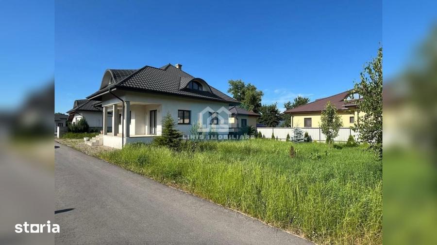 Casă cu 5 camere cu Teren 664 Mp în Central