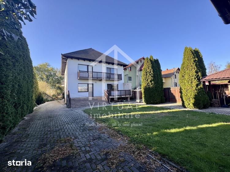 Casă cu 6 camere cu Teren 500 Mp în Central
