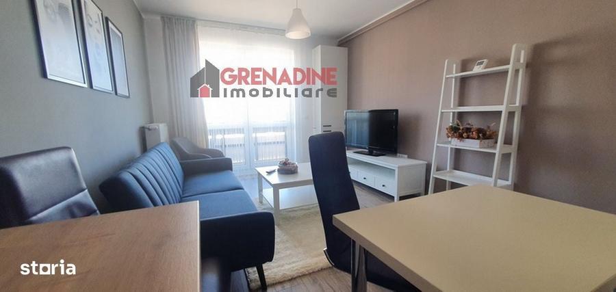 Apartament cu 2 camere decomandat în Tractorul