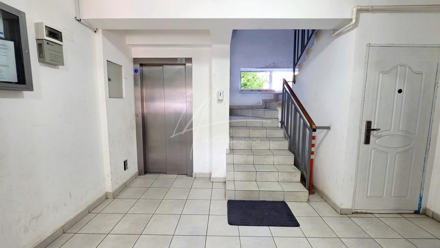 Apartament cu 3 camere decomandat, mobilat în Chiajna