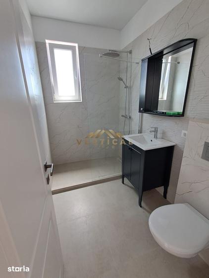 Casă cu 3 camere cu Teren 453 Mp în Vidra