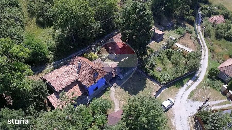 Casă cu 4 camere în Micești