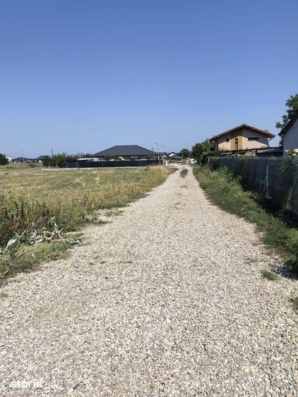 Spațiu comercial, de 585 mp, în Balotești
