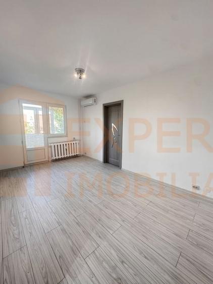 Apartament cu 3 camere nedecomandat în Tomis Nord