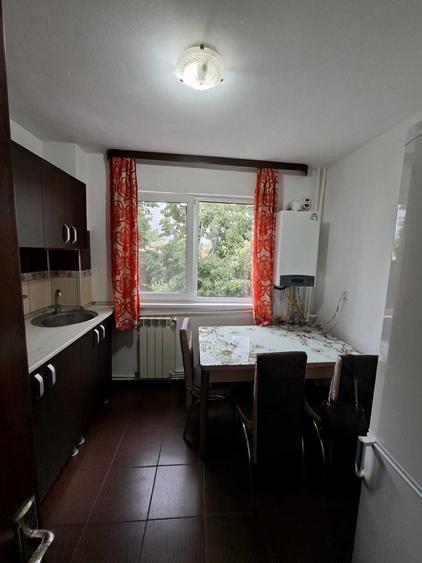 Apartament cu 2 camere semidecomandat în Exterior Vest