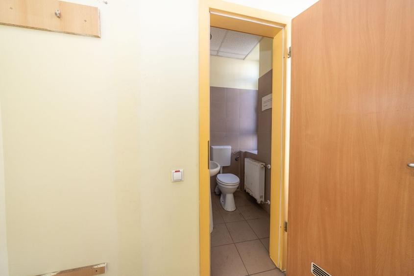 Spațiu comercial, de 612 mp, în 13 Decembrie