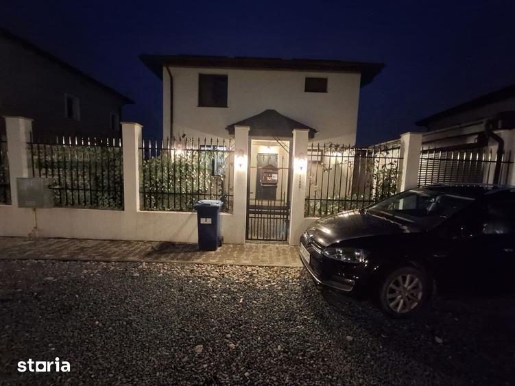 Casă cu 4 camere cu Teren 700 Mp în Cornetu