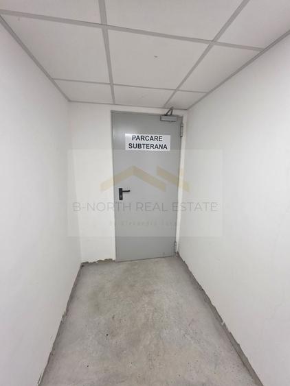 Birou, de 230 mp, în Central