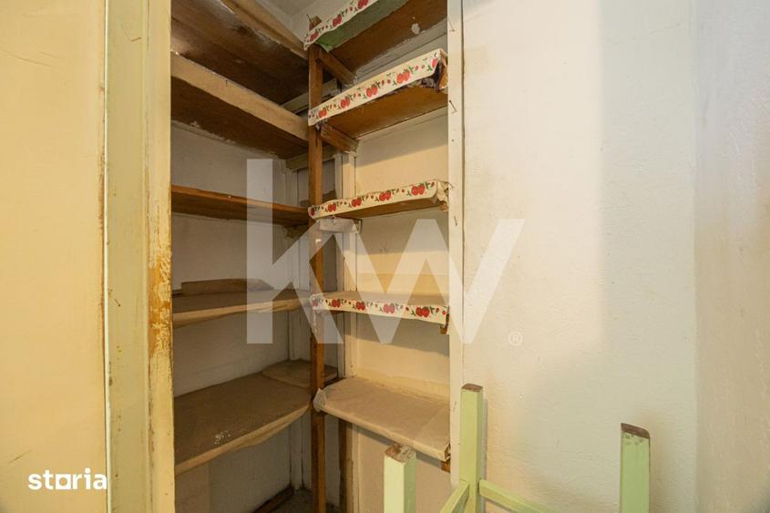 Apartament cu 4 camere semidecomandat în Astra