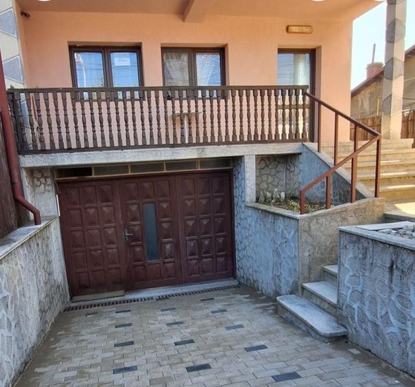 Casă cu 3 camere în Central