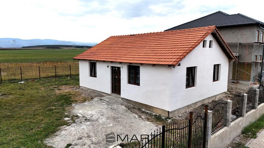 Casă cu 2 camere cu Teren 475 Mp în Șura Mică